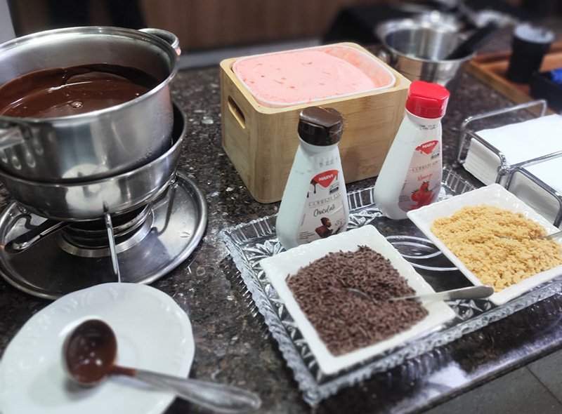 Sobre Nós - Real Crepe's Sobre Nós - Real Crepe's